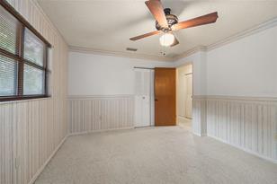 2100 Country Club Dr - Photo 26