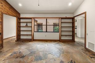 2100 Country Club Dr - Photo 14