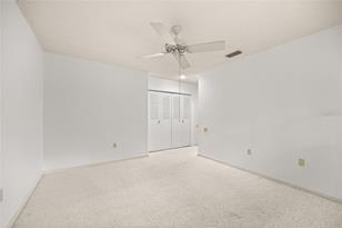 2100 Country Club Dr - Photo 24