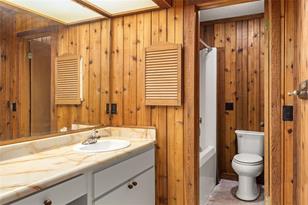 2100 Country Club Dr - Photo 32