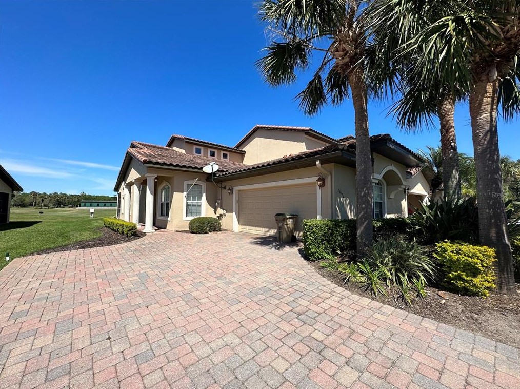 26621 Bella Vista Dr, Howey In The Hills FL  34737-3049 exterior