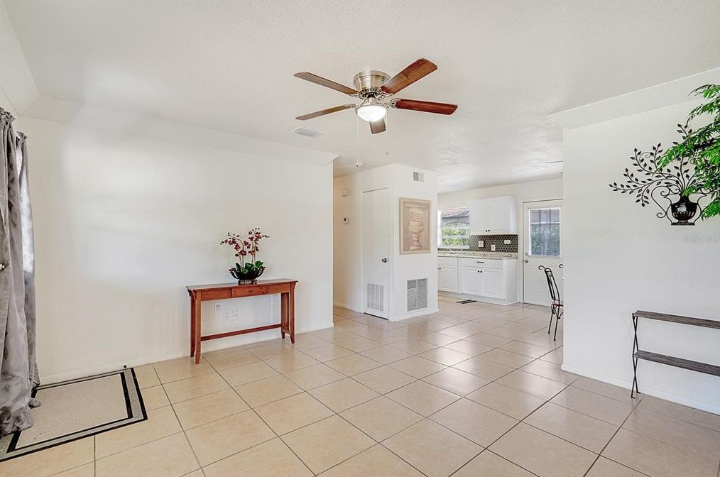 8021 Sun Vista Way, Orlando, FL 32822-7535