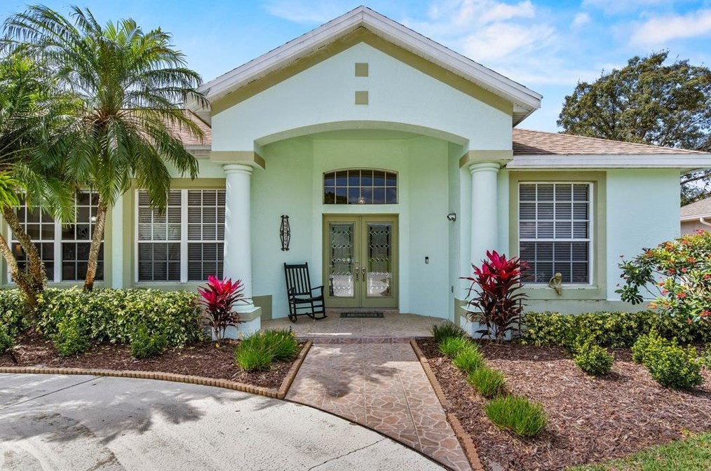 8058 Laurel Ridge Dr, Mount Dora, FL 32757-9105