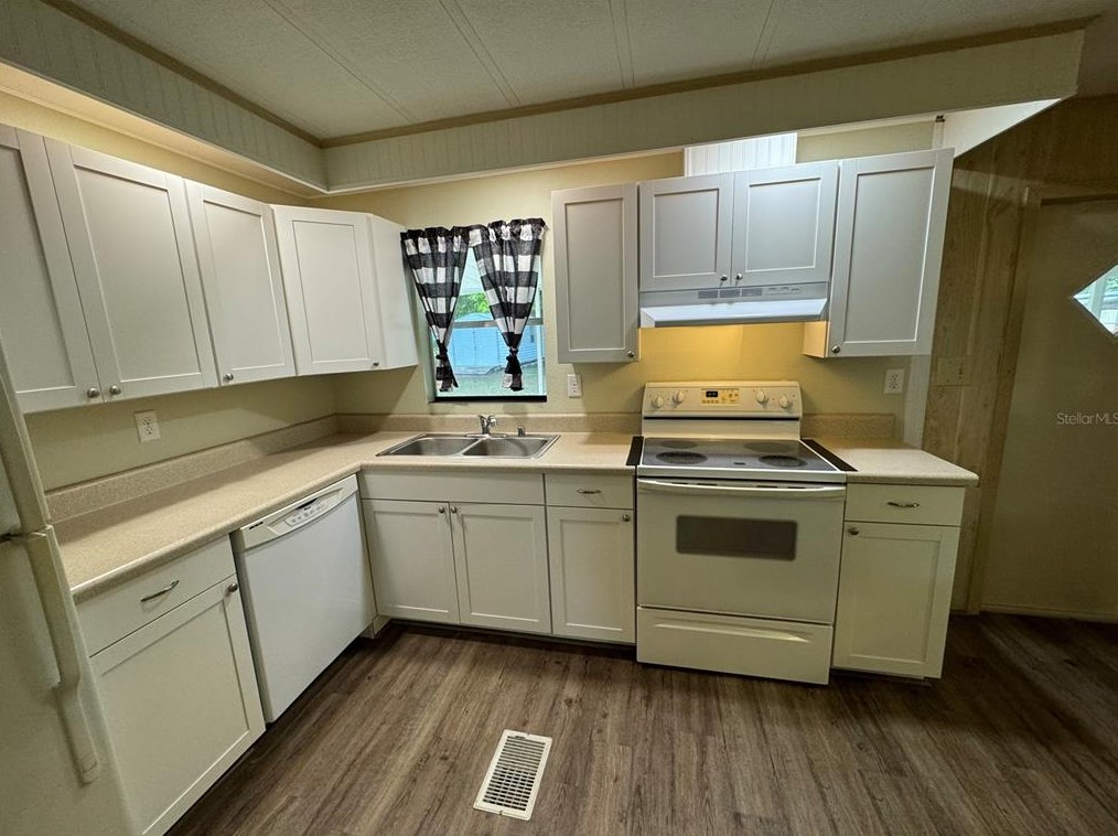 9970 170th Pl, Summerfield FL  34491-6807 exterior