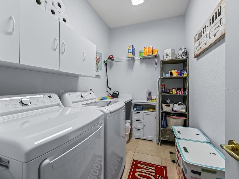 13479 89th Terrace Rd, Summerfield FL  34491-9494 exterior