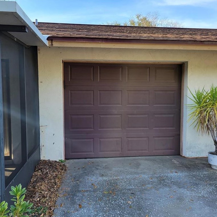 801 Mclain Ct, Tavares, FL 32778