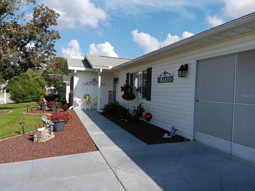 9874 178th Ln, Summerfield FL  34491-8416 exterior