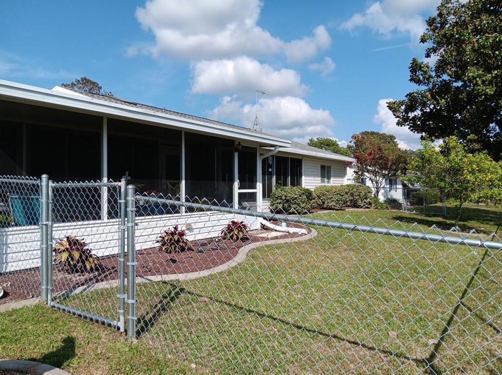 9874 178th Ln, Summerfield FL  34491-8416 exterior