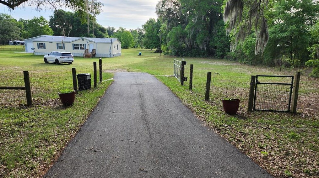 16845 Jacksonville Rd, Citra FL  32113-2552 exterior