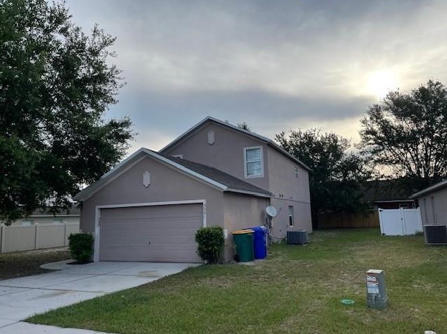 3961 Hillingdon Rd, Tavares, FL 32778