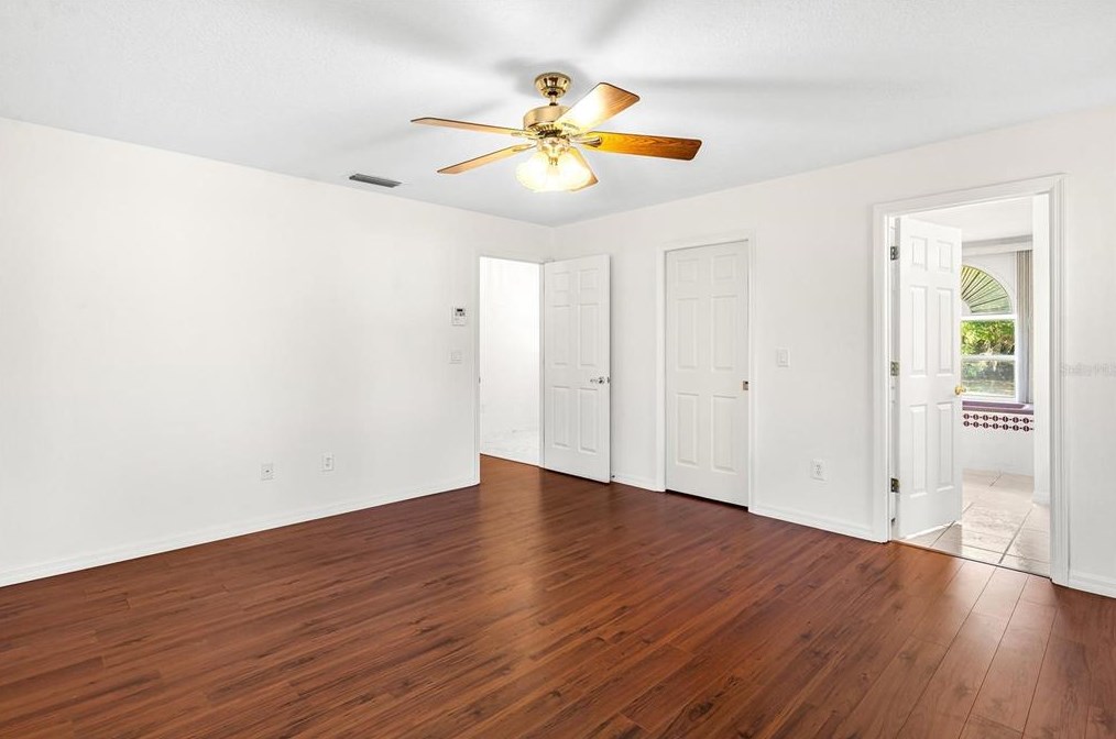 822 Berryhill Cir, Fruitland Park FL  34731-5284 exterior