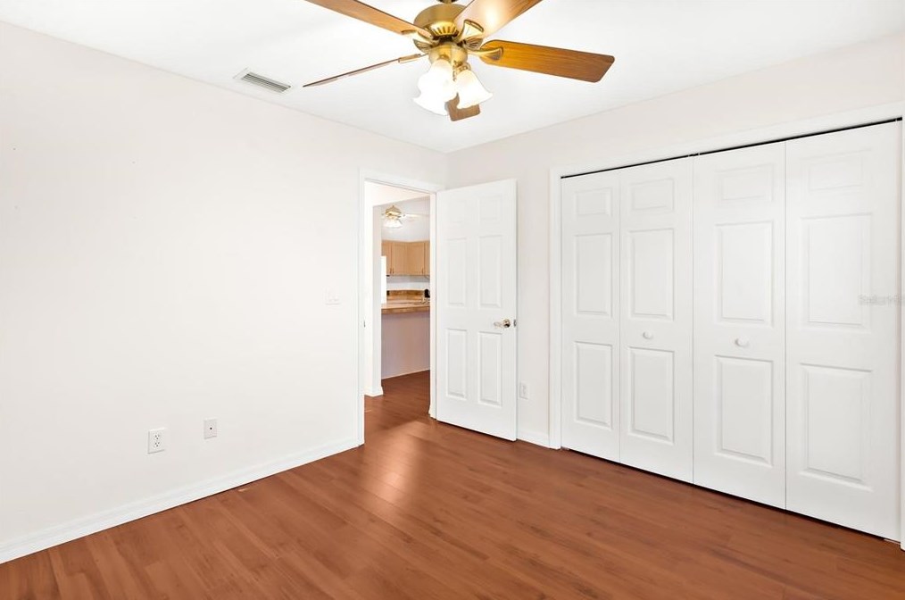 822 Berryhill Cir, Fruitland Park FL  34731-5284 exterior