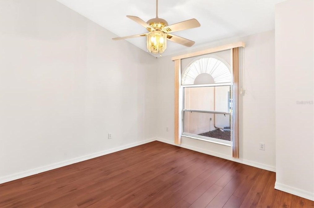 822 Berryhill Cir, Fruitland Park FL  34731-5284 exterior