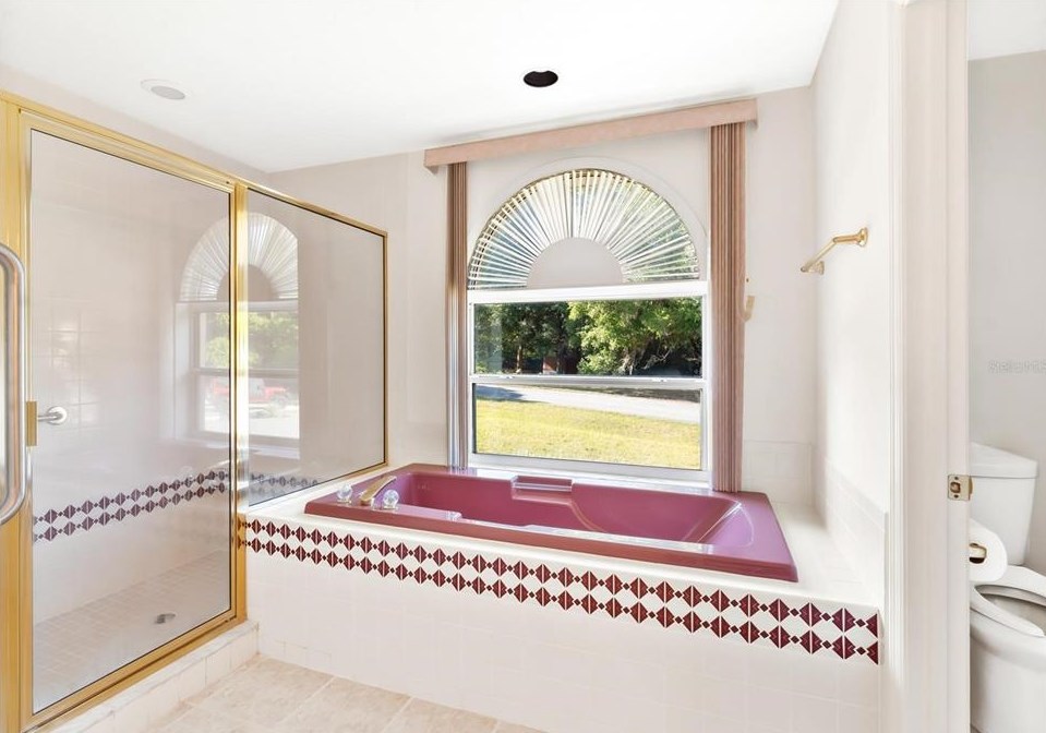 822 Berryhill Cir, Fruitland Park FL  34731-5284 exterior