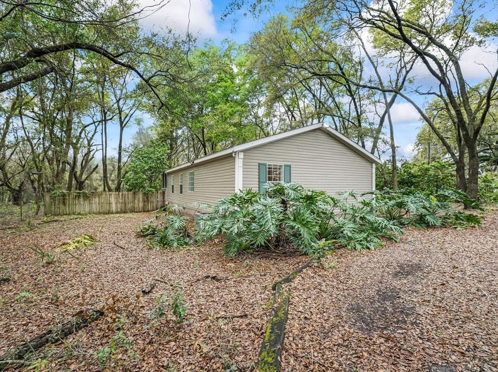 17272 134th Avenue Rd, Weirsdale, FL 32195-2920