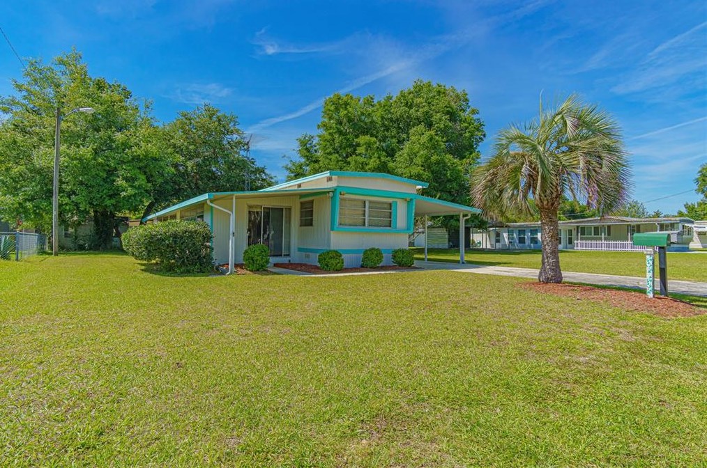 1185 Cr 440a, Lake Panasoffkee, FL 33538-5436
