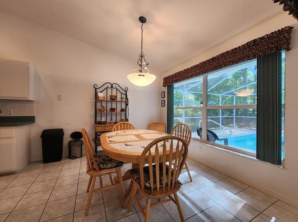 10411 Citrus Spg Blvd, Dunnellon FL 34434-7400 exterior