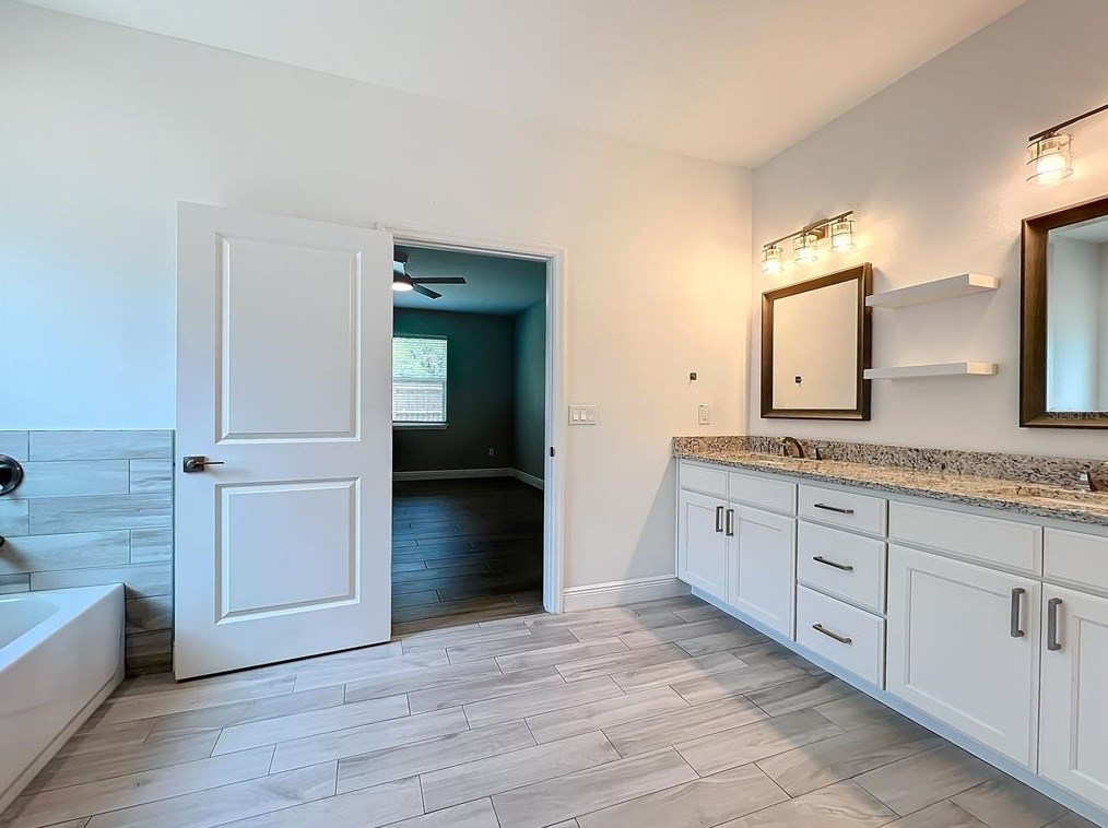 607 Dominish Estates Dr, Apopka FL  32712-3733 exterior