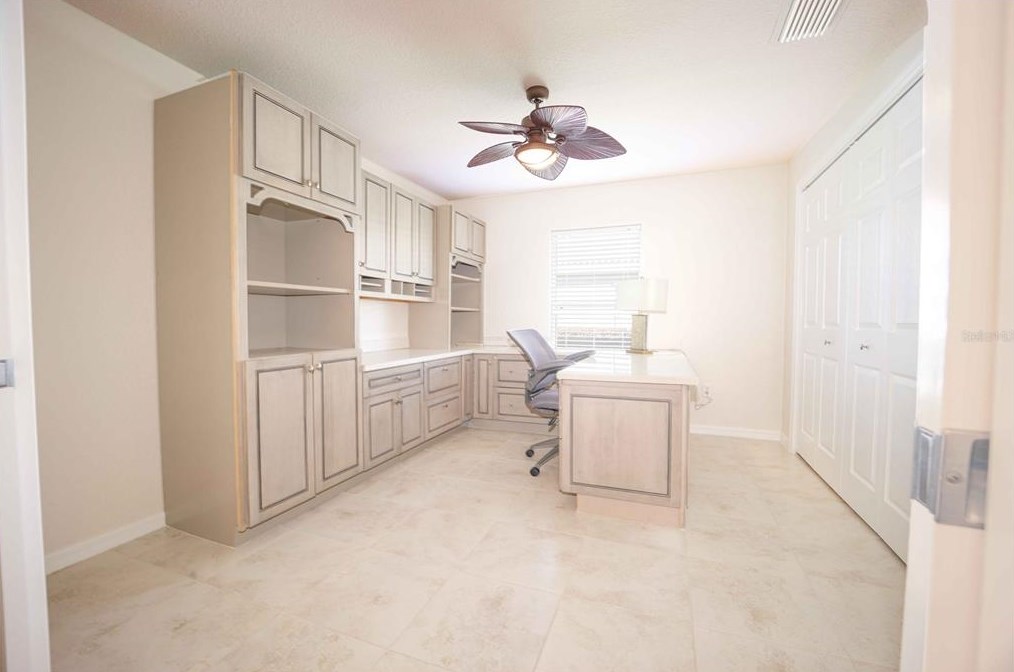 5069 Harbour Dr, Oxford FL  34484-3780 exterior