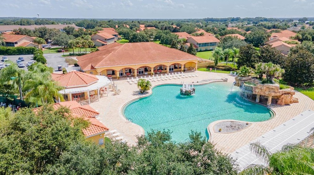 5069 Harbour Dr, Oxford FL  34484-3780 exterior