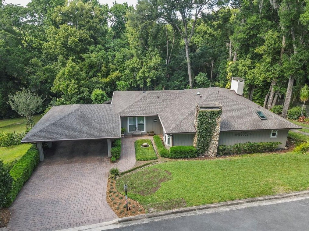 307 Forest Rd, Mount Dora, FL 32757-9542