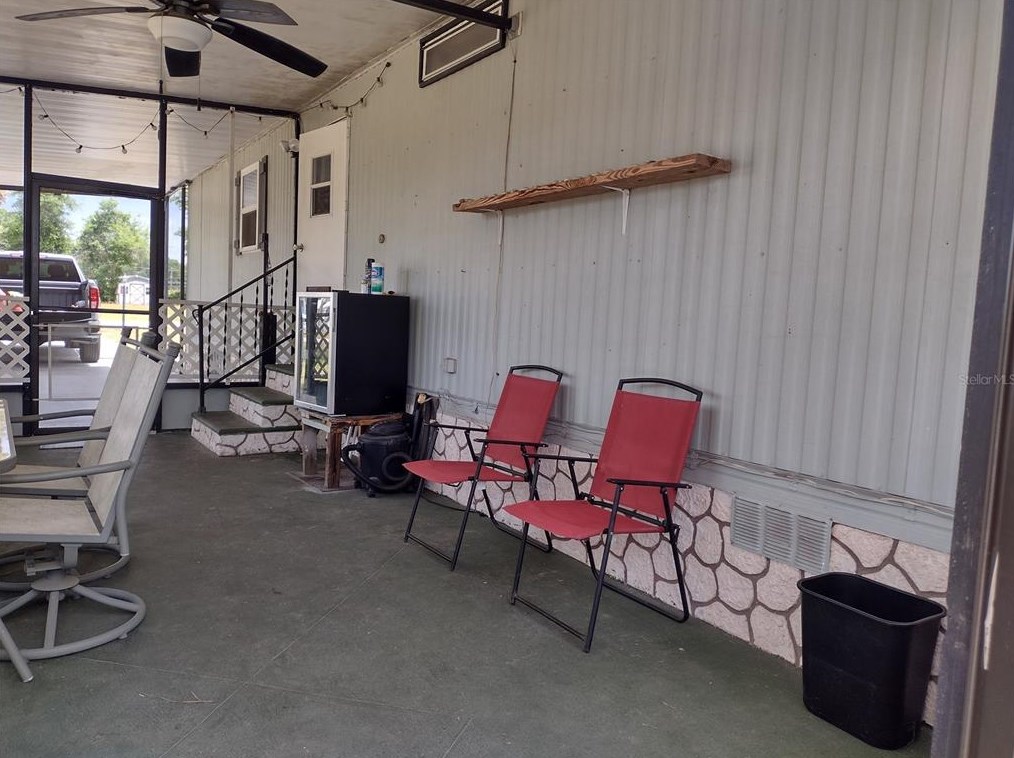 16674 102 Ave Rd, Summerfield FL  34491-8613 exterior