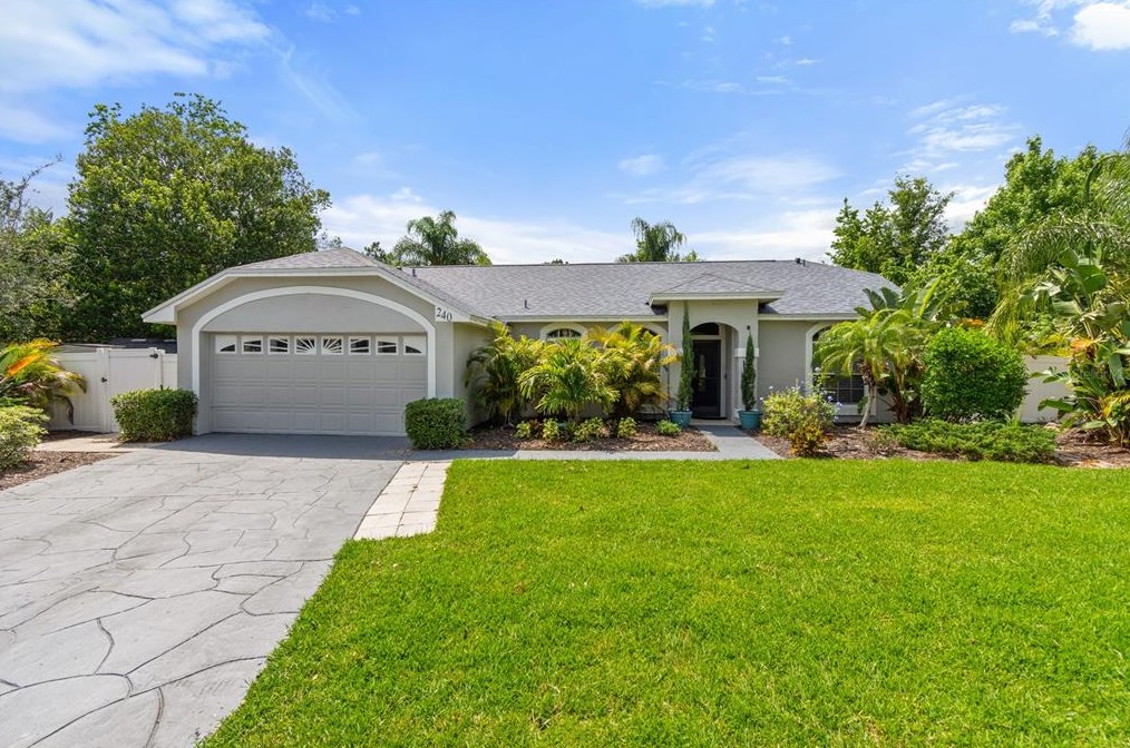240 Citruswood Ct, Davenport, FL 33837-5108