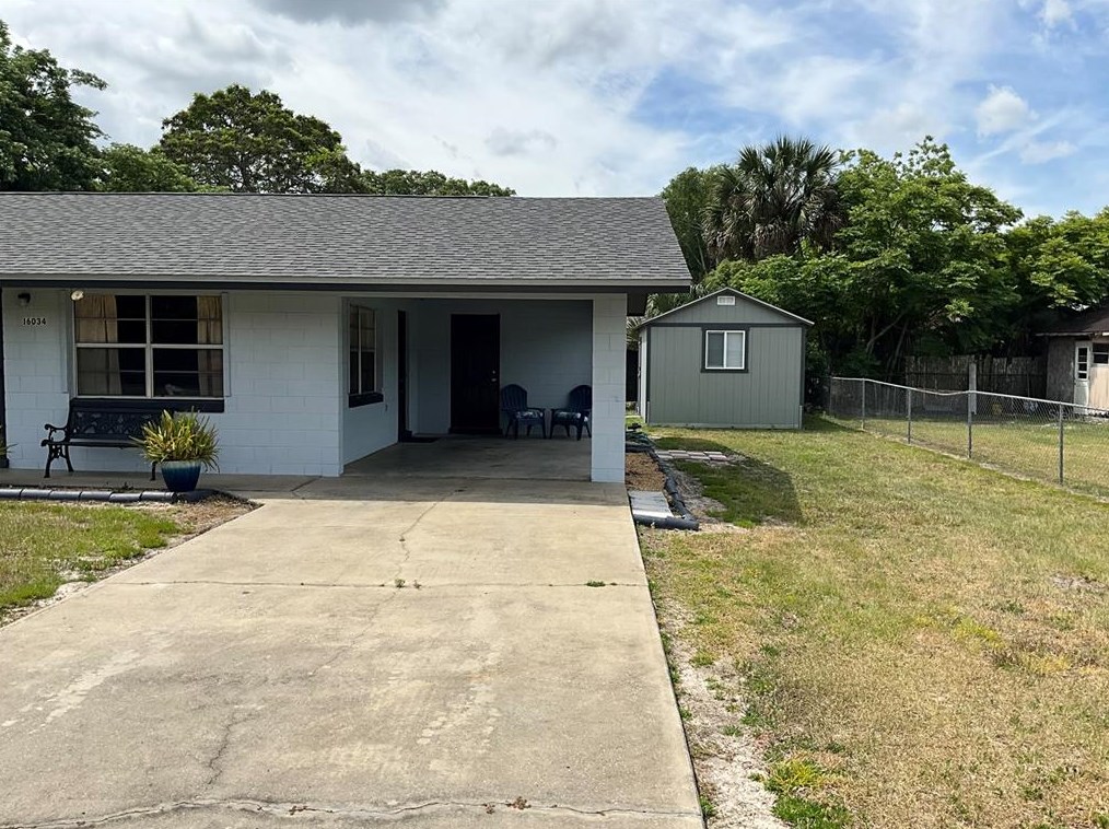 16034 Wallace St, Umatilla, FL 32784