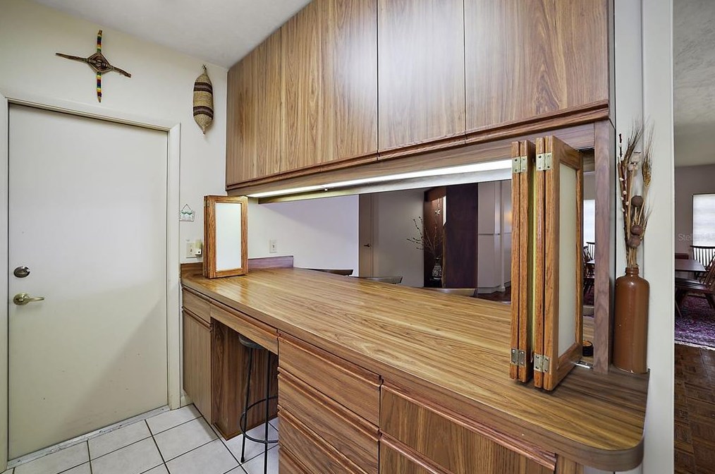 625 Sandlake Ct, Mount Dora FL  32757-6084 exterior