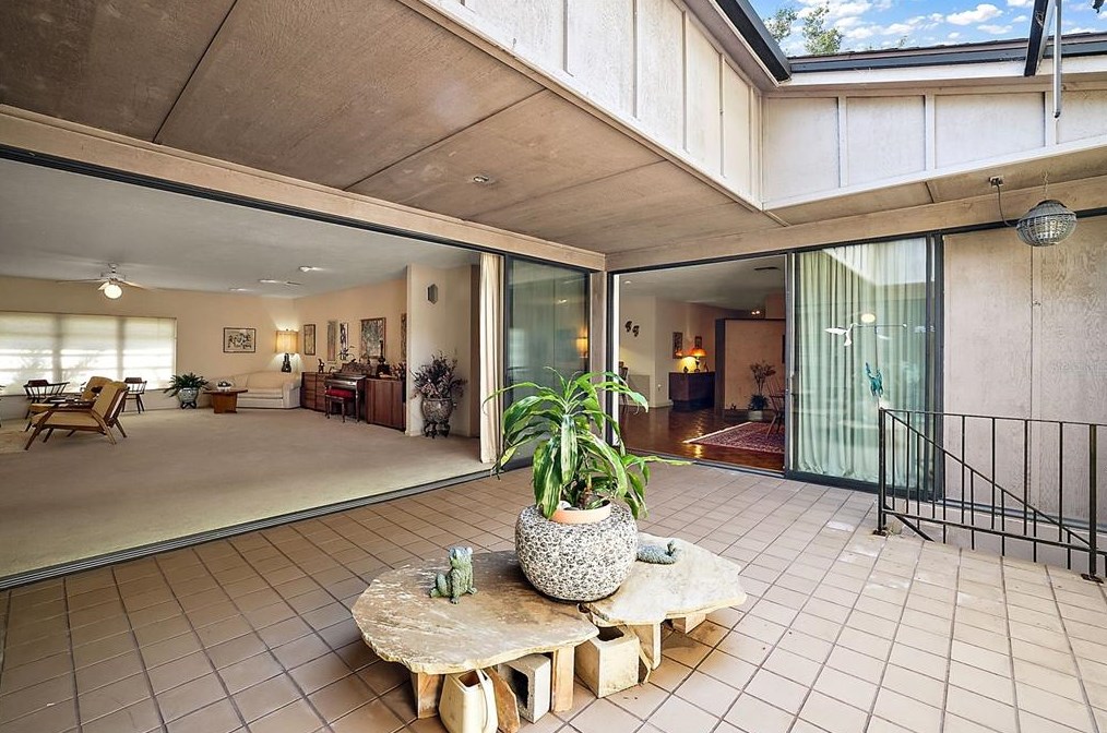 625 Sandlake Ct, Mount Dora FL  32757-6084 exterior