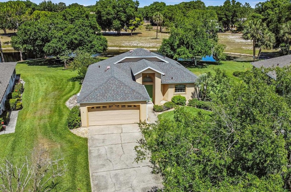 513 Juniper Way, Tavares, FL 32778-5630