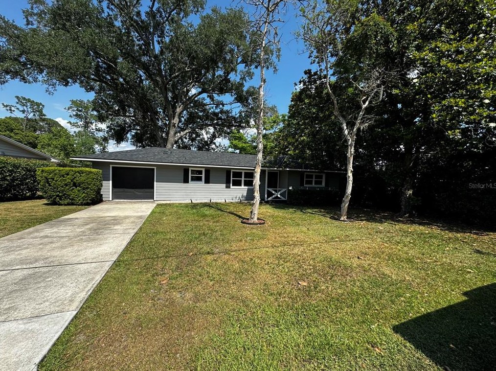 37204 Turner Dr, Umatilla, FL 32784-7523