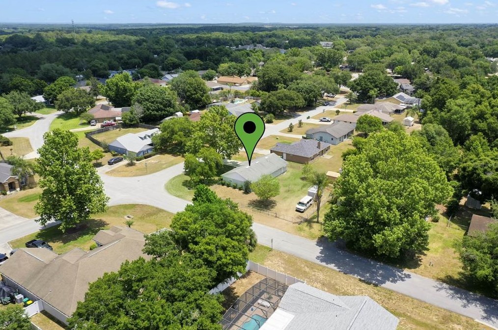 2600 Montecito Ave, Eustis FL 32726-4476 exterior