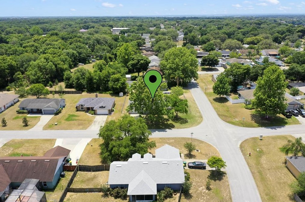 2600 Montecito Ave, Eustis FL 32726-4476 exterior