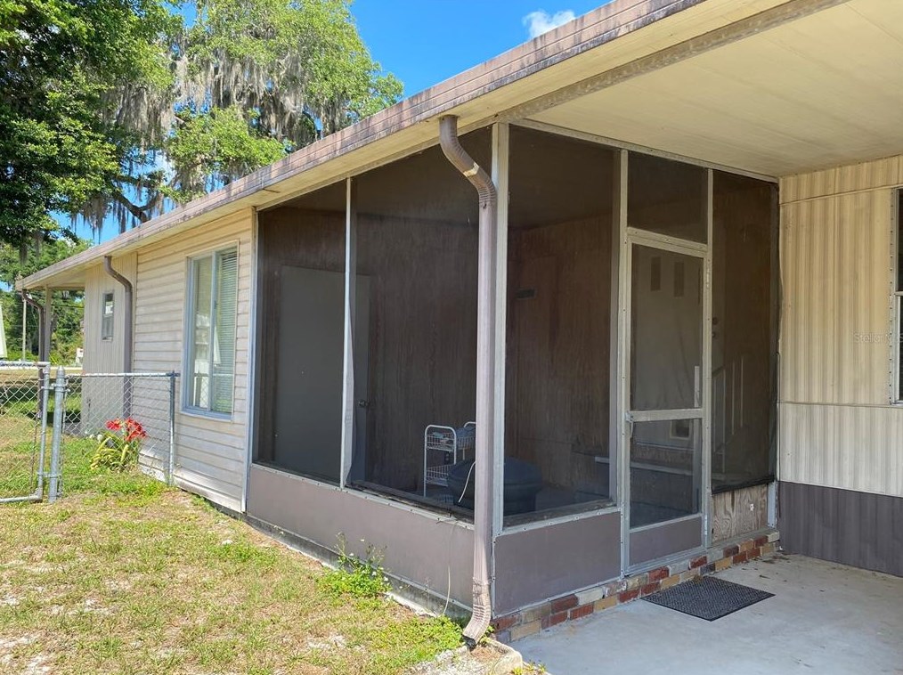 2274 Cr 436a, Lake Panasoffkee, FL 33538