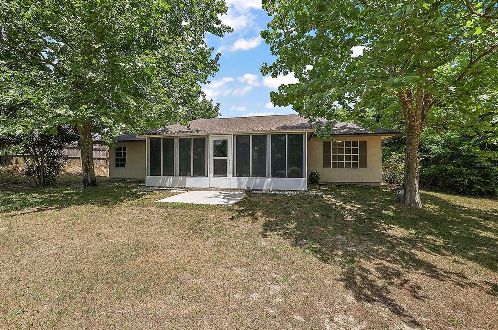 8 Oak Circle Crse, Ocala, FL 34472-5182