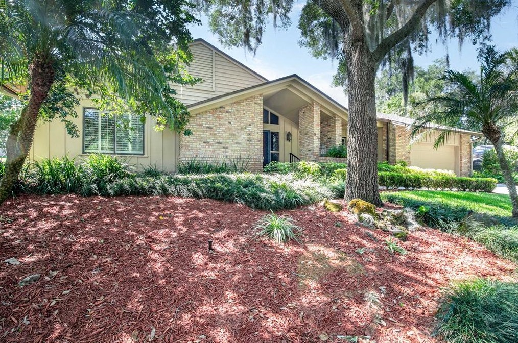 510 High Point Dr, Mount Dora, FL 32757-6078