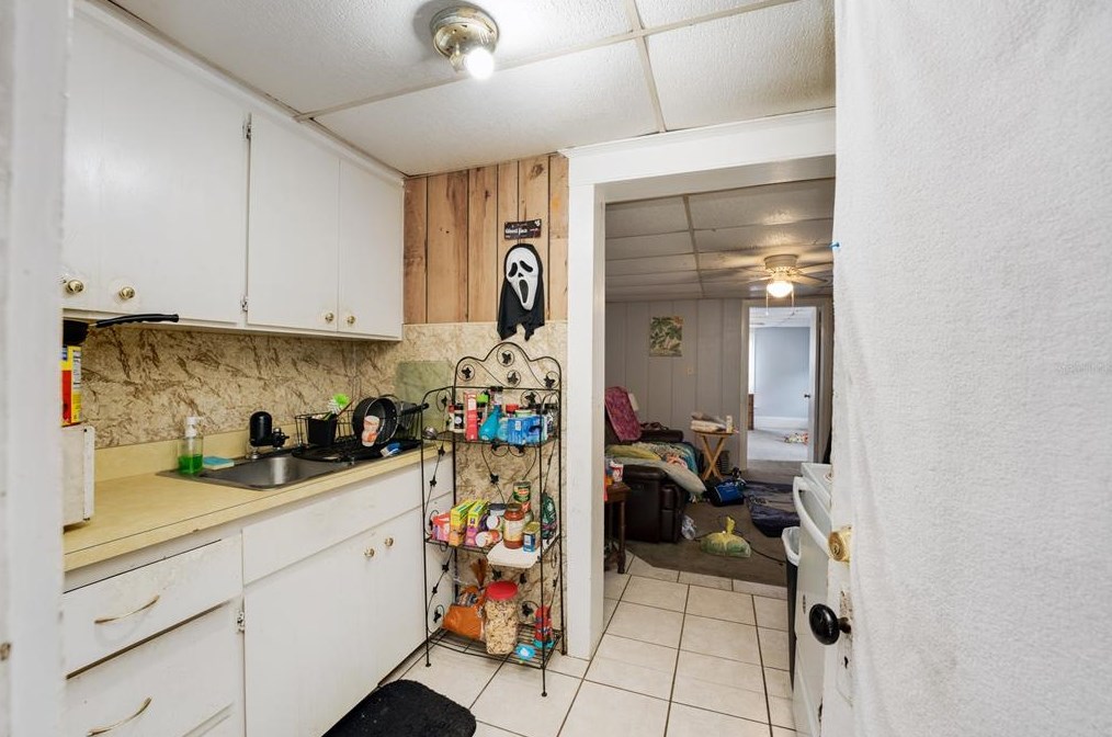 430 Lemon Ave, Eustis FL 32726-4133 exterior