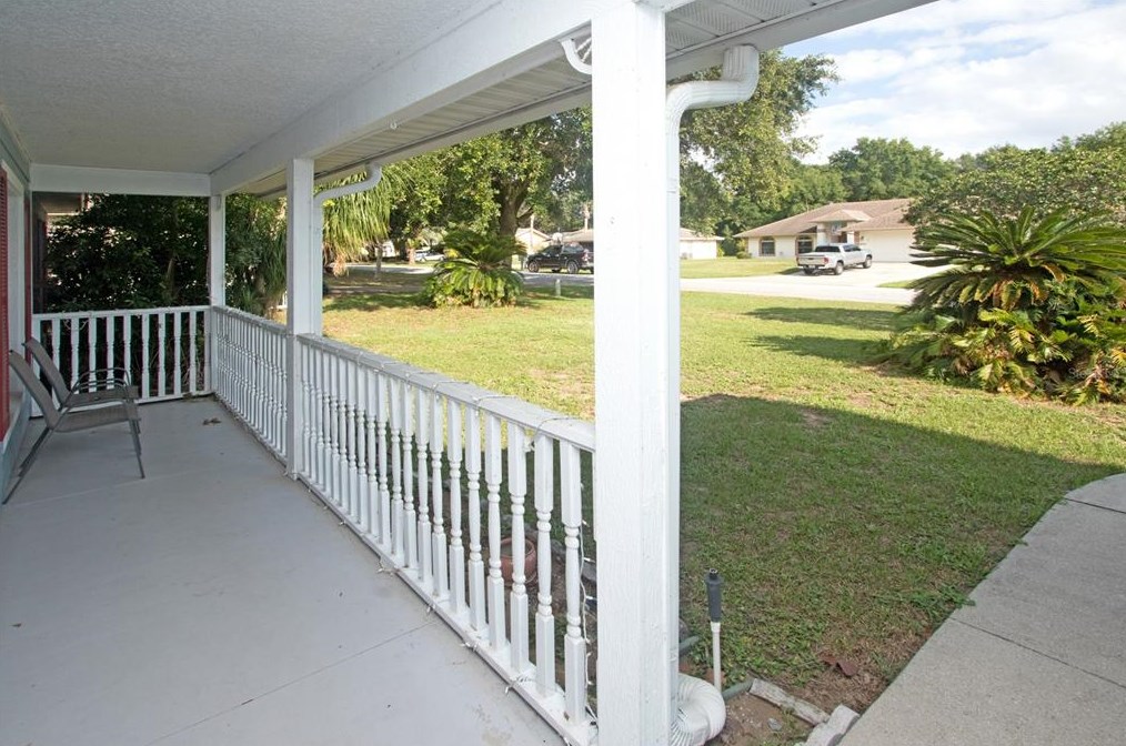 2605 Montecito Ave, Eustis, FL 32726-4476