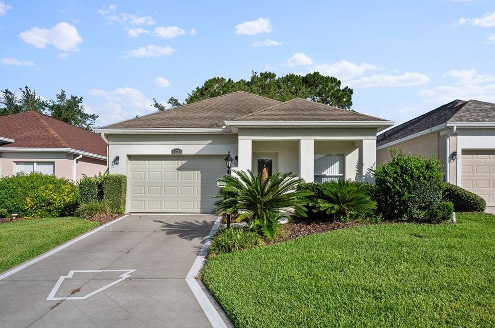 24333 Amberleaf Ct, Leesburg, FL 34748-2104