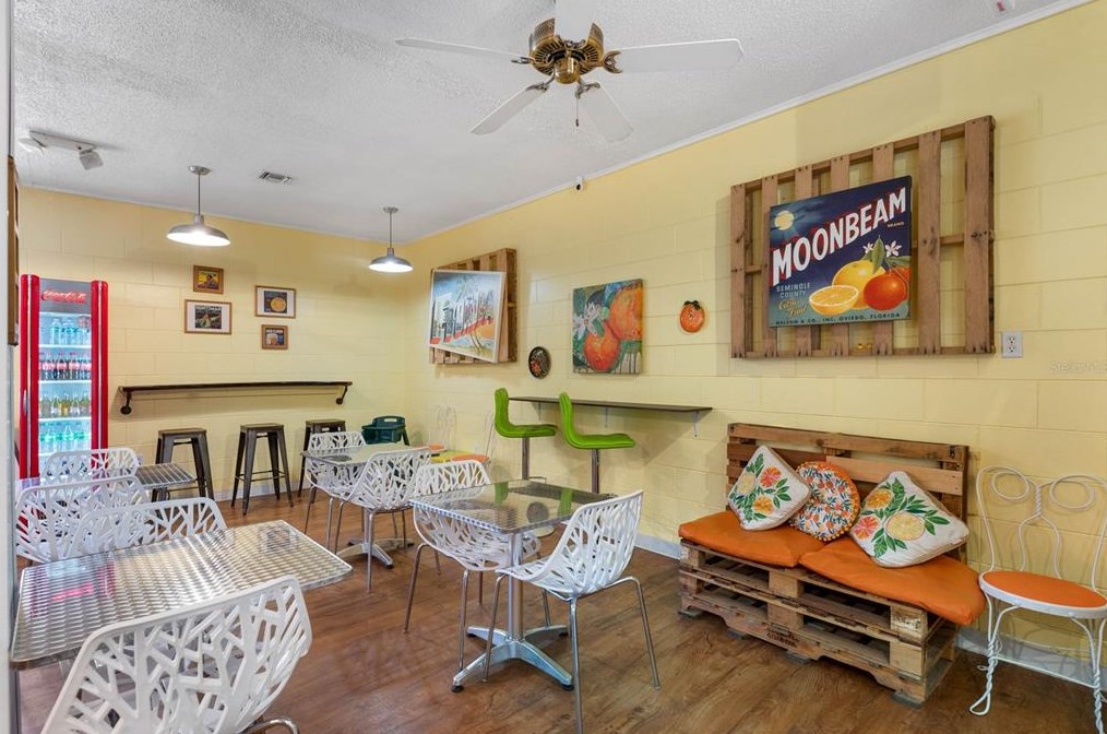 16927 Lakeside Dr, Montverde FL  34756-3247 exterior