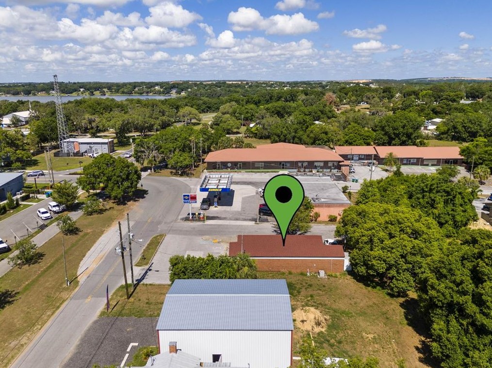 16927 Lakeside Dr, Montverde FL  34756-3247 exterior