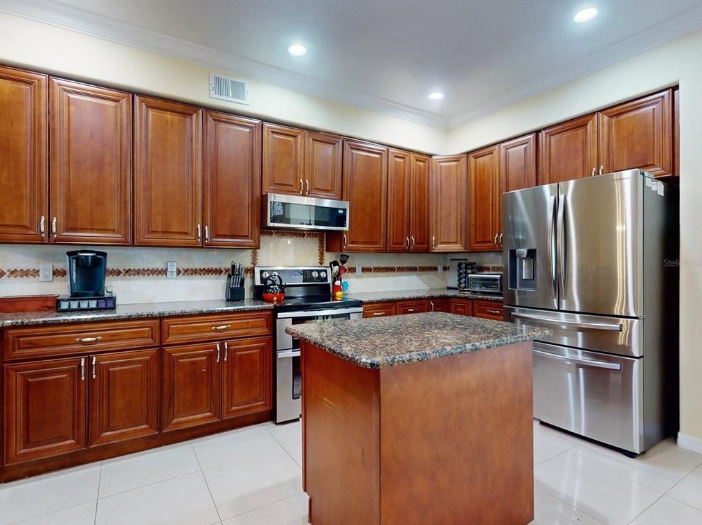 15507 Pebble Ridge St, Winter Garden FL  34787-4641 exterior