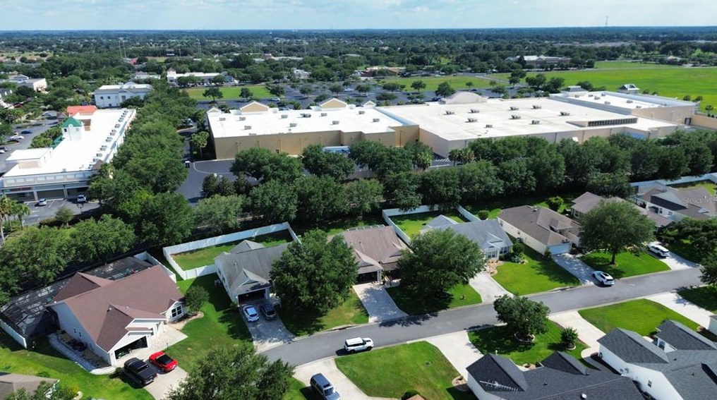 12029 51st Cir, Oxford FL  34484-2401 exterior