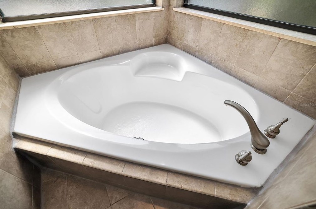 17660 County Rd 455, Montverde FL  34756-3023 exterior