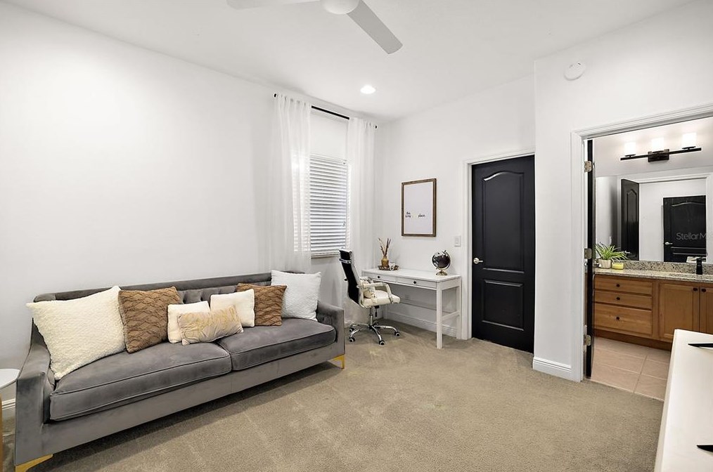 17660 County Rd 455, Montverde FL  34756-3023 exterior