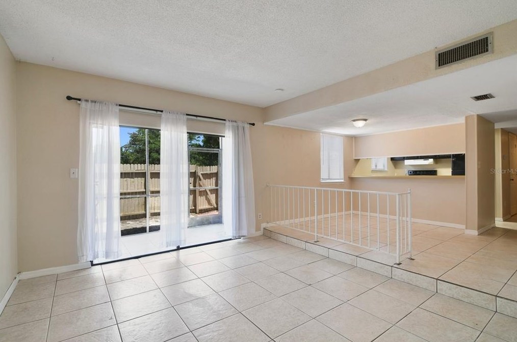 1428 Oak Pl, Apopka, FL 32712-1919