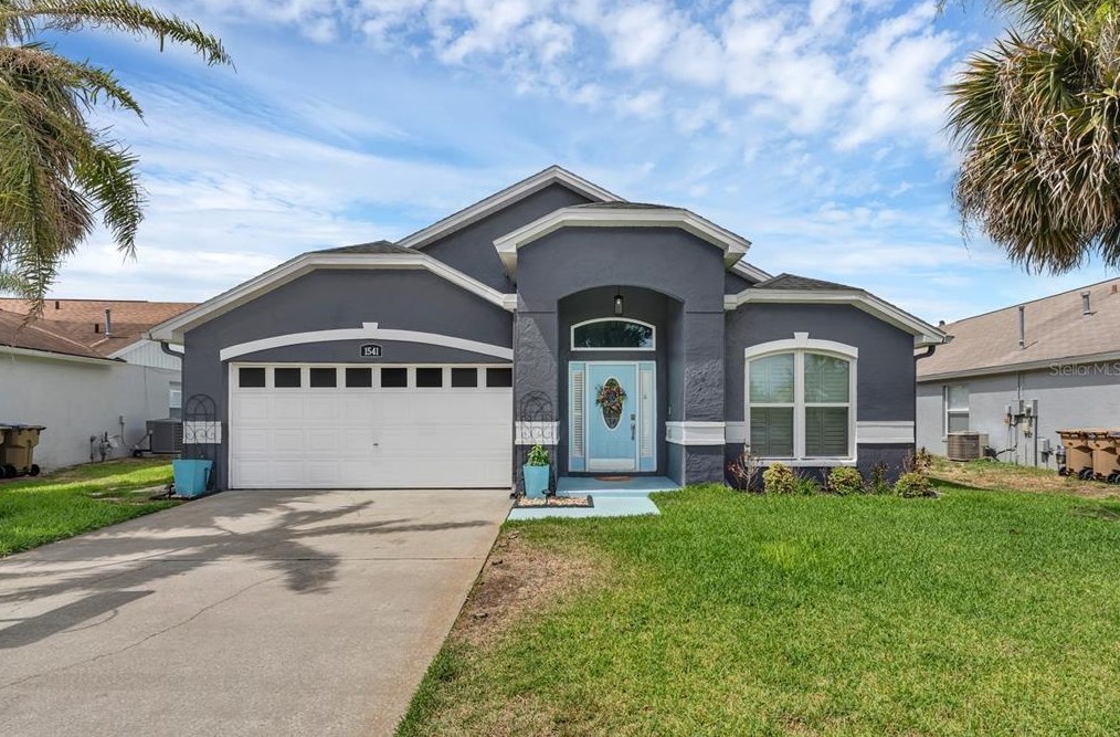 1541 Indian Oaks Trl, Kissimmee FL 34747-1951 exterior