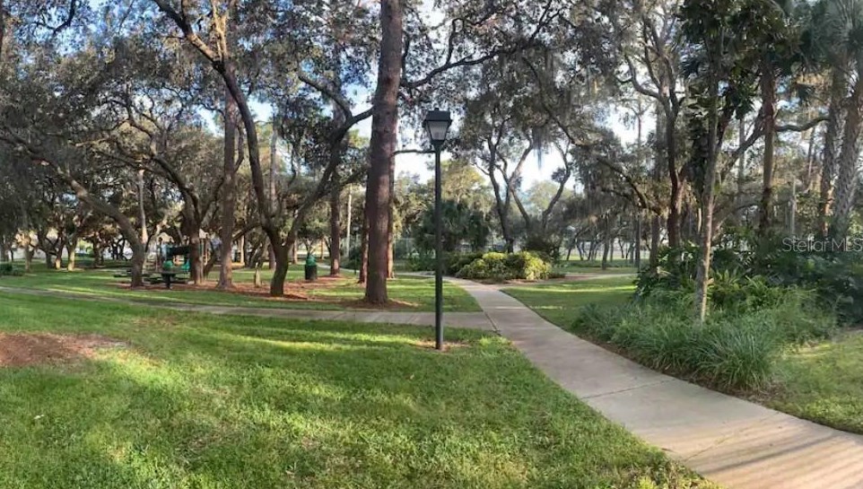 1541 Indian Oaks Trl, Kissimmee FL 34747-1951 exterior