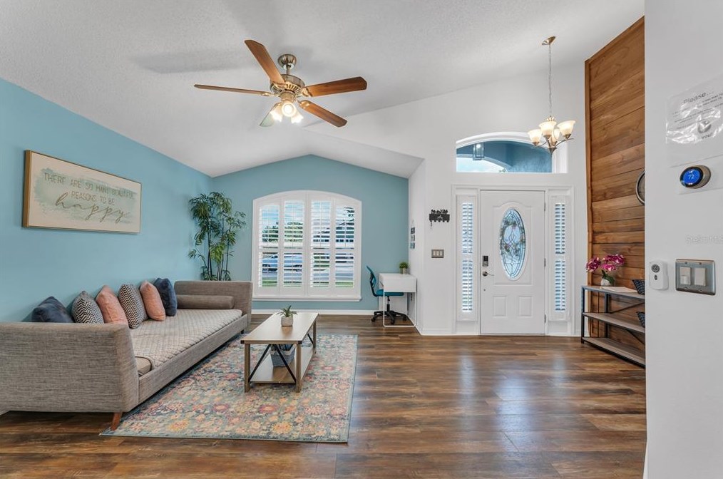 1541 Indian Oaks Trl, Kissimmee FL 34747-1951 exterior